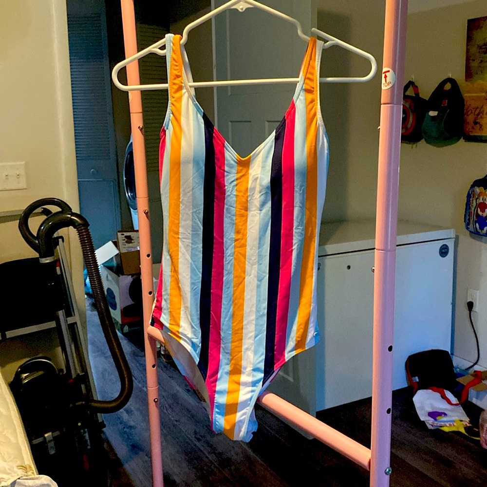 M Billabong stripe one piece